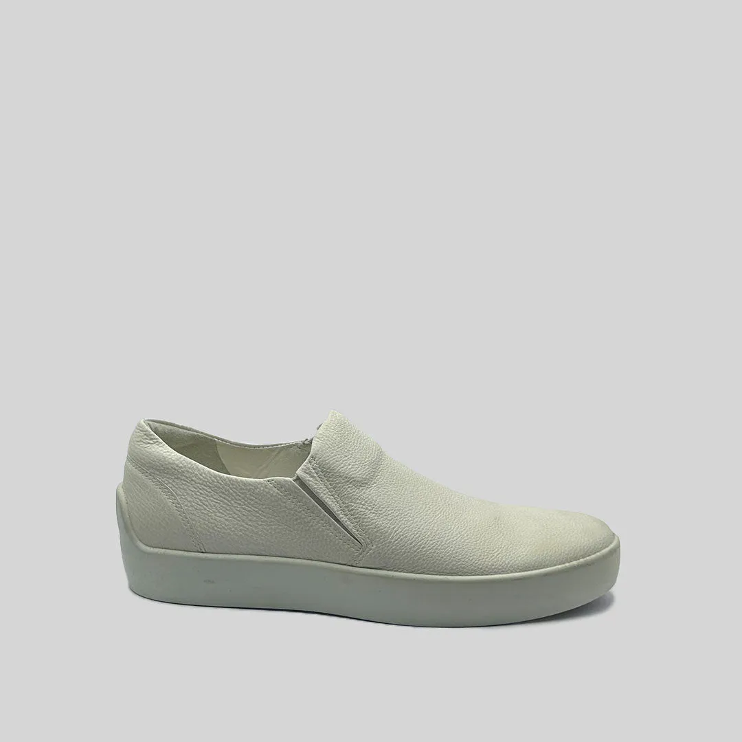 AGNAR grained WHTE (SAMPLE) SIZE 41