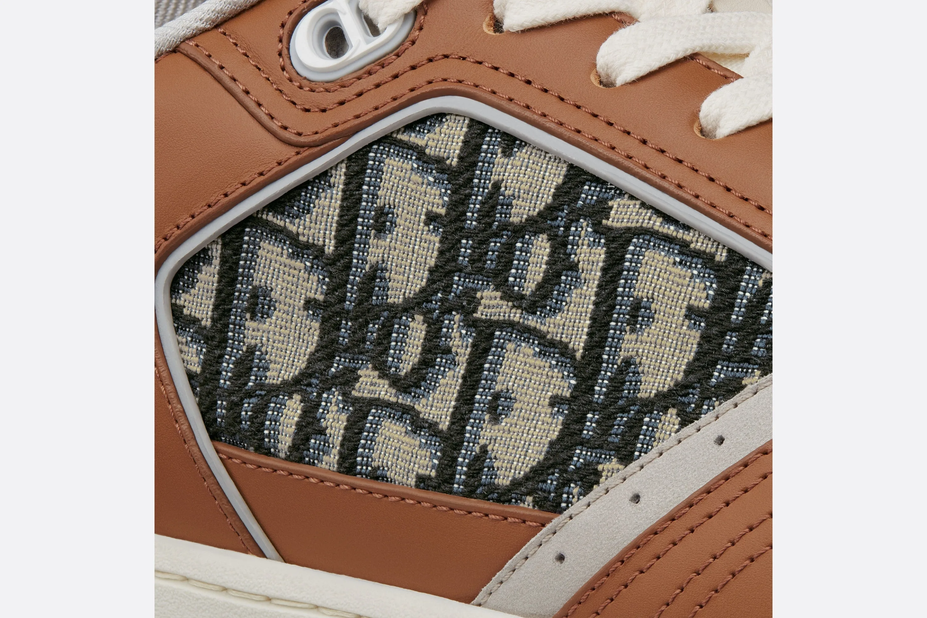 B27 Low-Top Sneaker • Brown and Cream Smooth Calfskin with Beige and Black Dior Oblique Jacquard