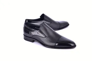 C138- 3519 Cap Toe Loafer Black
