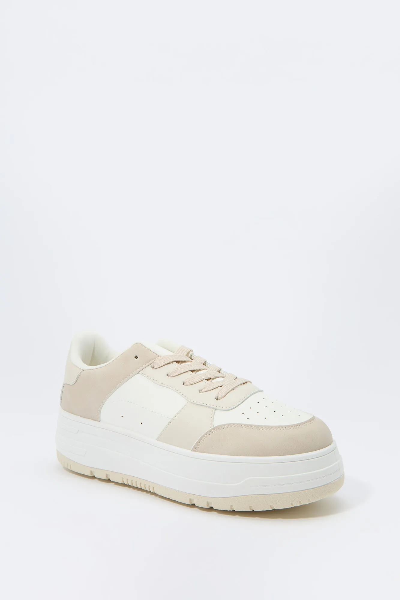 Low Top Platform Sneaker