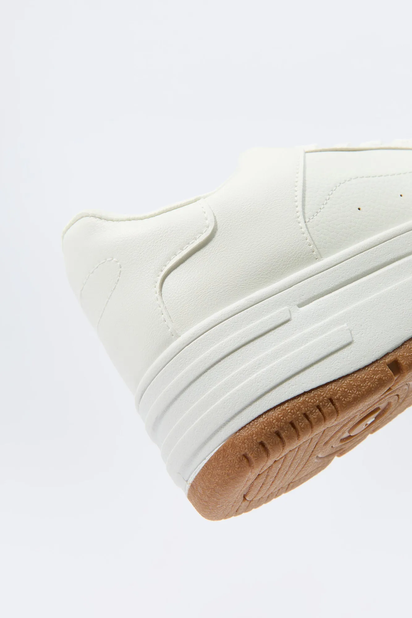 Low Top Platform Sneaker