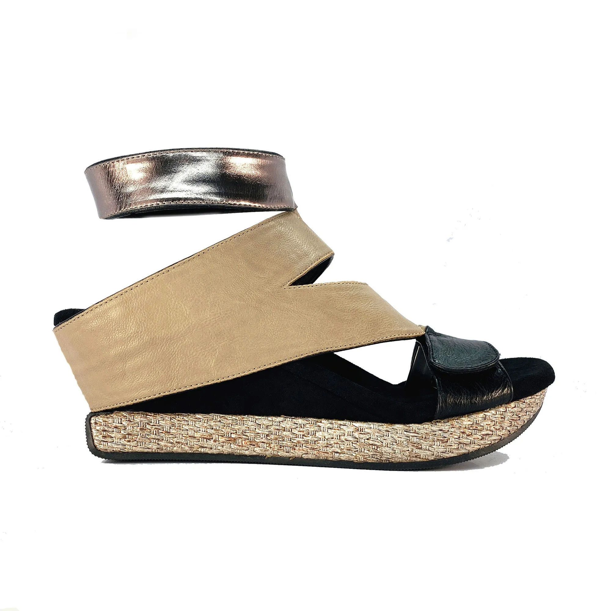"As is" Olivia 2 - Taupe flips to Black - 4 Way Sandal
