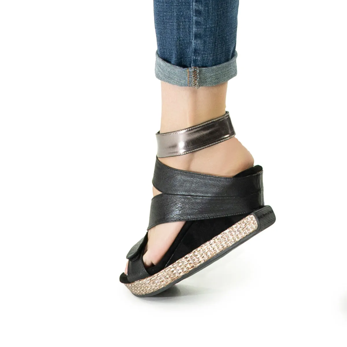 "As is" Olivia 2 - Taupe flips to Black - 4 Way Sandal