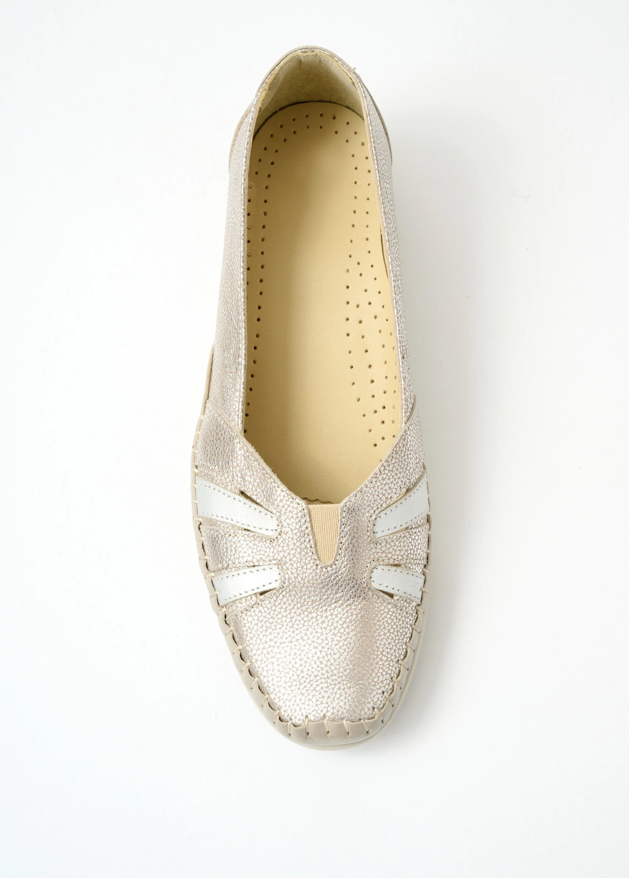 Soft leather comfort width moccasins