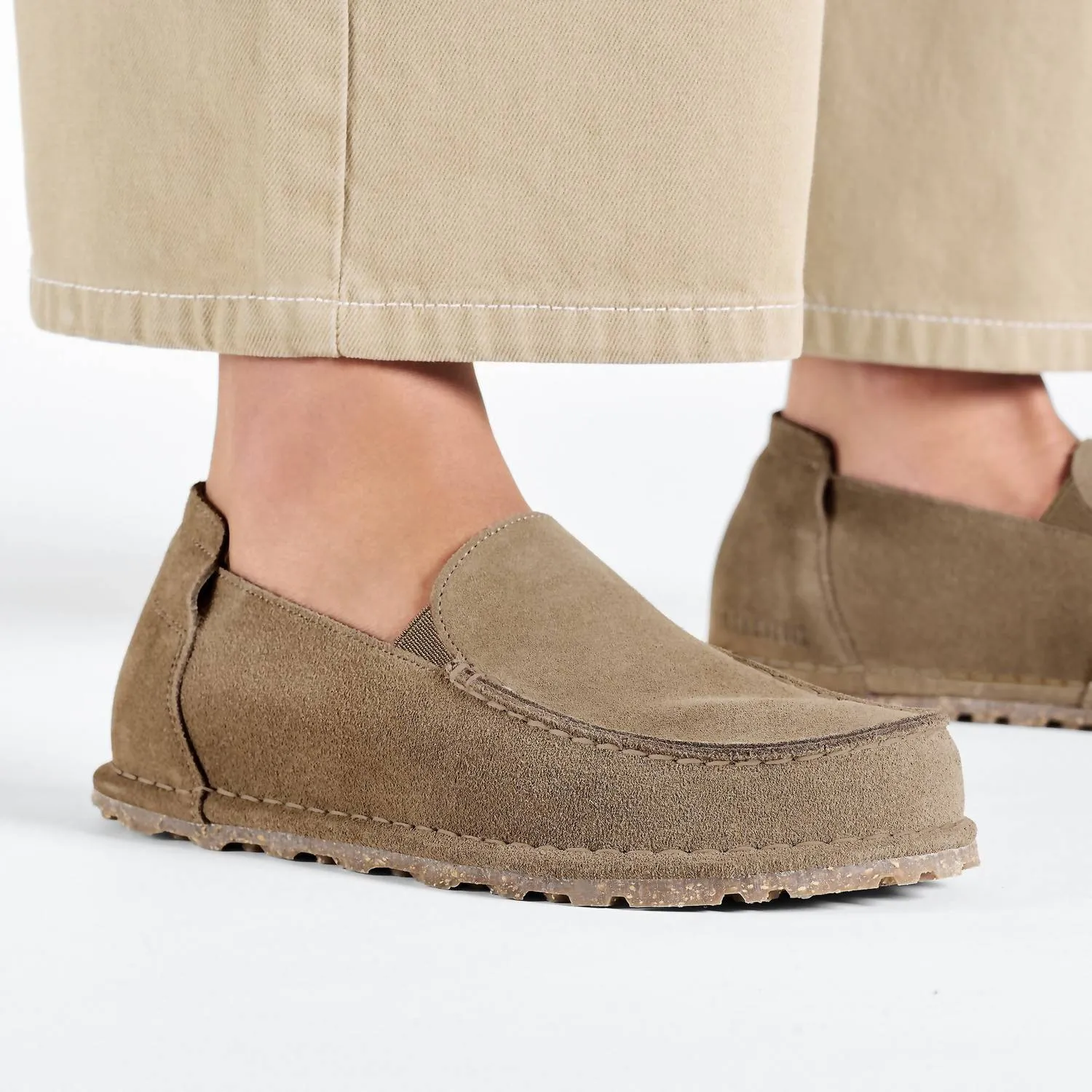 Women's Utti Slip On Moccasin In Gray Taupe
